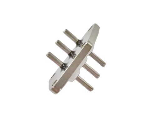 Сопротивление изоляции 1000 МОм Герметичный разъем для электромобилей, подходящий для температурного диапазона от минус 40°C до 150°C, прочный