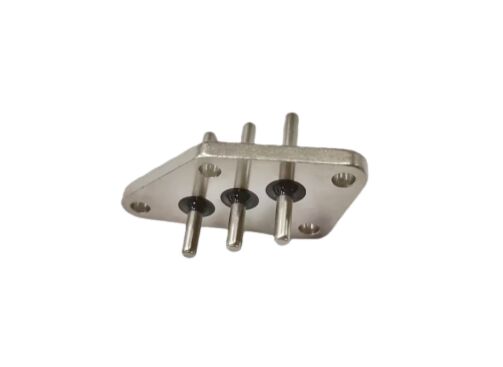 Сопротивление изоляции 1000 МОм Герметичный разъем для электромобилей, подходящий для температурного диапазона от минус 40°C до 150°C, прочный