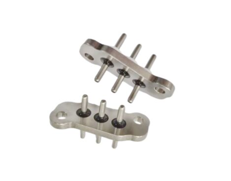 Номинальный ток 30А Герметический электрический соединитель транспортного средства Количество контактов 3 Обеспечивает безопасные и долговечные электрические соединения