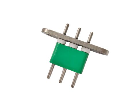 Герметичный разъем для электромобилей с использованием стеклянного изоляционного материала, подходящий для систем зарядки электромобилей